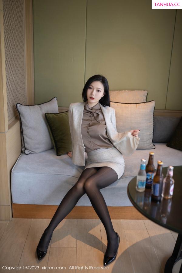 安然Maleah  [XiuRen]高清写真图 2023.06.20 No.6951 安然anran 短裙黑丝第6张图片